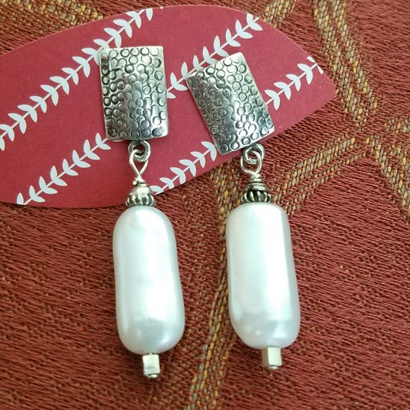 Rectangular Pearl/Hammered Sterling Silver Drop Earrings - Picture 3 of 3